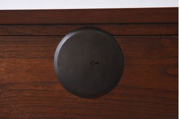 アンティーク家具　和製アンティーク　古い木の質感が味わい深い箪笥ローボード(ローチェスト、引き出し、衣装箪笥)