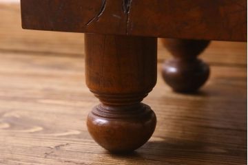 アンティーク雑貨　和製アンティーク　玉杢が美しいケヤキ材の将棋盤(花台、飾り台)