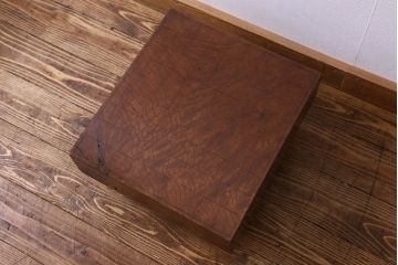 アンティーク雑貨　和製アンティーク　玉杢が美しいケヤキ材の将棋盤(花台、飾り台)