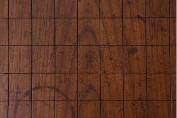 アンティーク雑貨　和製アンティーク　ケヤキ材　味わい深い風合いの将棋盤(花台、飾り台)