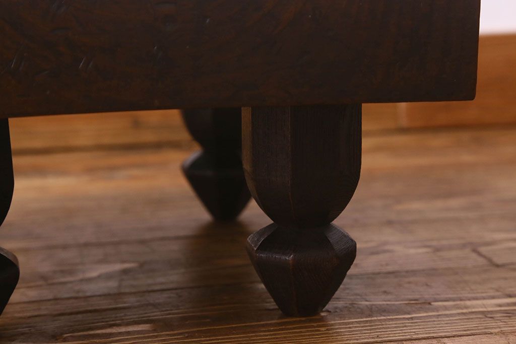 アンティーク雑貨　和製アンティーク　ケヤキ材　味わい深い風合いの将棋盤(花台、飾り台)