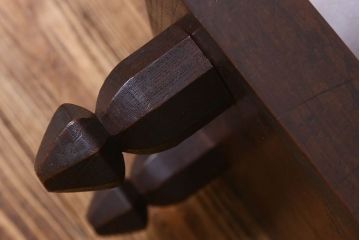 アンティーク雑貨　和製アンティーク　ケヤキ材　味わい深い風合いの将棋盤(花台、飾り台)