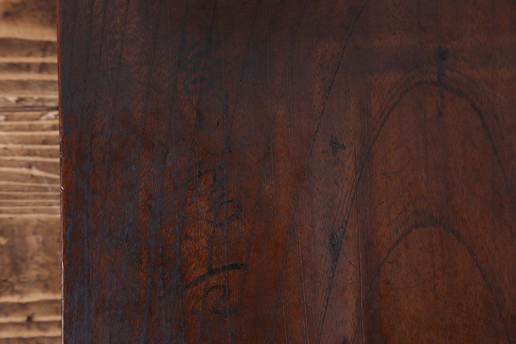 アンティーク雑貨　和製アンティーク　ケヤキ材　味わい深い風合いの将棋盤(花台、飾り台)