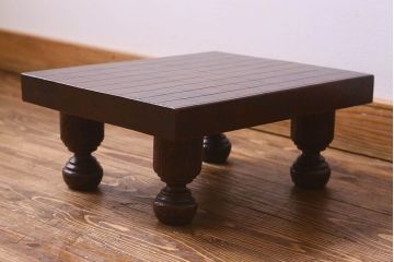 アンティーク雑貨　和製アンティーク　ケヤキ材　味わい深い風合いの将棋盤(花台、飾り台)(1)