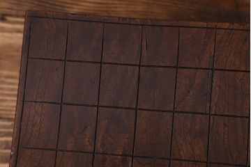 アンティーク雑貨　和製アンティーク　ケヤキ材　味わい深い風合いの将棋盤(花台、飾り台)(1)