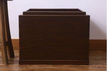 アンティーク雑貨　和製アンティーク　ケヤキ材　味わい深い風合いの角火鉢(木製火鉢)