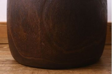 アンティーク雑貨　和製アンティーク　深みのある木味が魅力的な桐火鉢(丸火鉢、木製火鉢、鉢カバー)