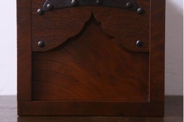 アンティーク雑貨　和製アンティーク　総ケヤキ材　小振りなサイズが魅力的な銭箱(銭函、小物収納)