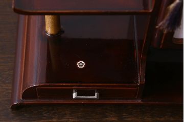 民芸照明　漆塗り　和の雰囲気を醸し出すデスクスタンド(卓上照明)