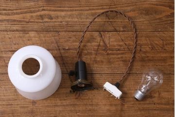 和製アンティーク　使い勝手のよいシンプルなデザインのペンダントライト(天井照明、シェード)