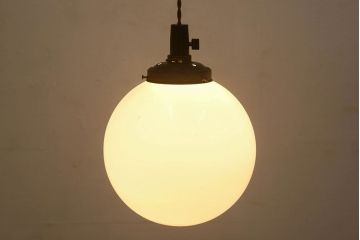 昭和レトロ　丸いフォルムが愛らしい天井照明