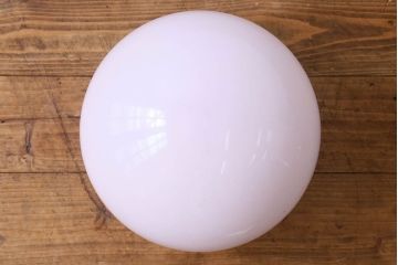 昭和レトロ　丸いフォルムが愛らしい天井照明