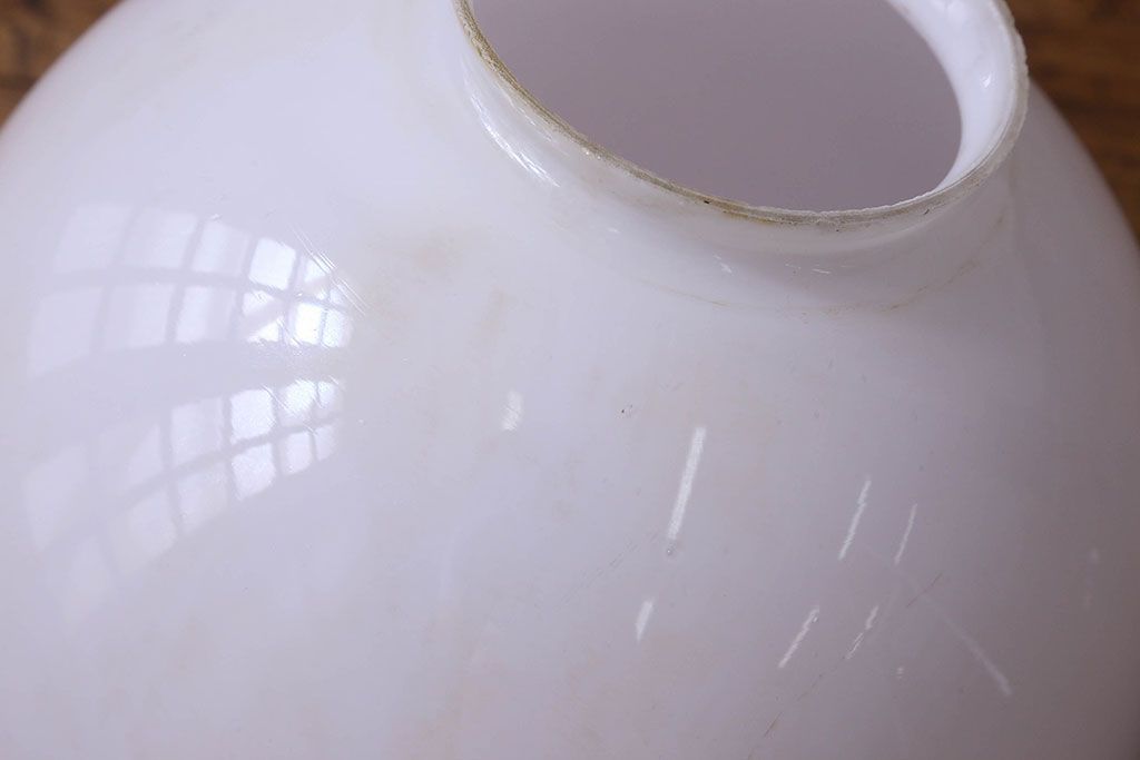 昭和レトロ　丸いフォルムが愛らしい天井照明