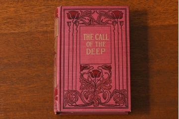 アンティーク雑貨　イギリスアンティーク　THE CALL OF THE DEEP　NISBET　洋書(ブック、古書、本)