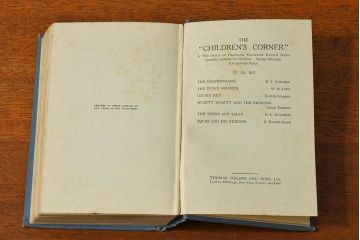 アンティーク雑貨　フランス　ネルソン(NELSON)　アンティークブック(洋書、古書、本)