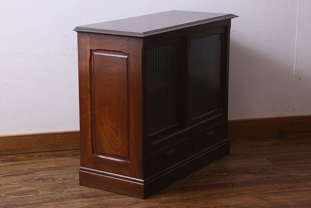 【M様ご決済用】大正ロマン　レトロなガラス入り!小振りなアンティーク戸棚(収納棚、食器棚、本箱)