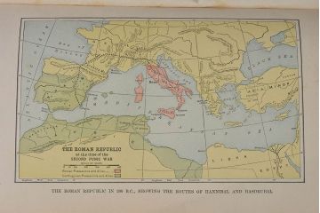 アンティーク雑貨　イギリスアンティーク　The Historians' History of the World　本(洋書、古書、英字本)2冊セット(2)