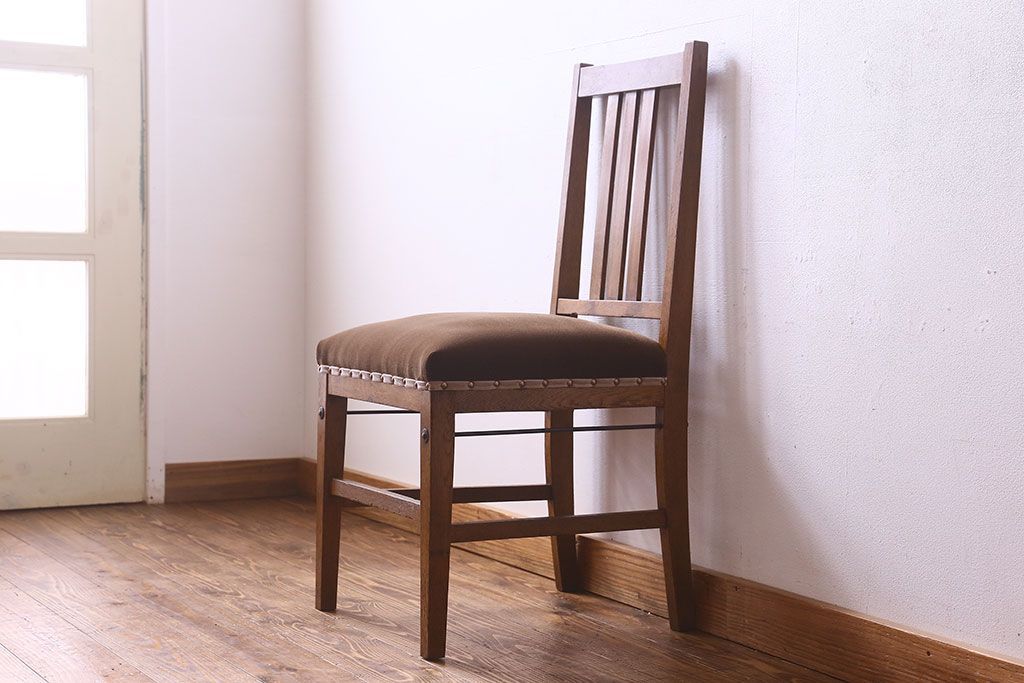 レトロ家具　昭和レトロ　ナラ材　シンプルなデザインのチェア(椅子、ダイニングチェア、ワークチェア)