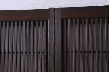 和製アンティーク　和モダンな雰囲気漂うガラス帯の格子戸(引き戸、建具)2枚セット