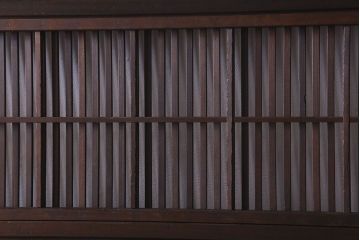 和製アンティーク　和モダンな雰囲気漂うガラス帯の格子戸(引き戸、建具)2枚セット