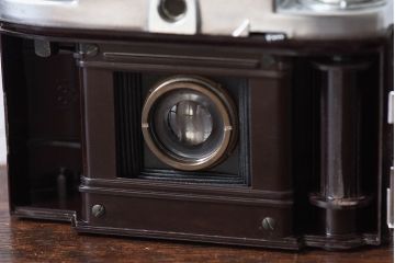 アンティーク雑貨　ビンテージ　小西六　konilette(コニレット)の蛇腹カメラ(ディスプレイ雑貨)