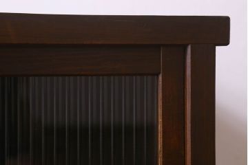 レトロ家具　和製アンティーク　モールガラスのレトロな収納棚(戸棚、食器棚)