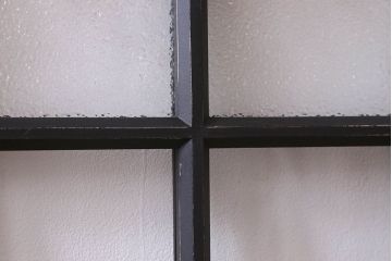 和製アンティーク　モダンな雰囲気漂うガラス戸(引き戸、建具)2枚組