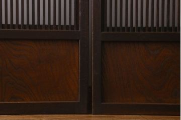 和製アンティーク　腰板ケヤキ材　深みのある色合いのガラス入り格子戸(引き戸、ガラス帯戸)2枚セット