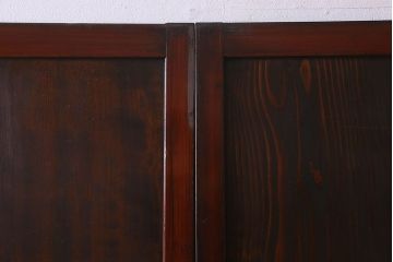和製アンティーク　深みのある色合いが存在感を放つ板戸(引き戸)3枚組
