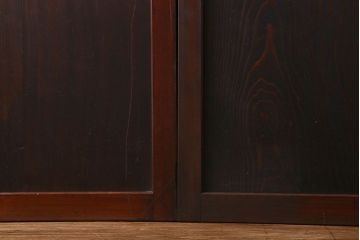 和製アンティーク　深みのある色合いが存在感を放つ板戸(引き戸)3枚組