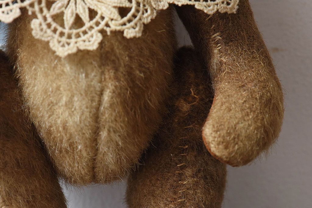 アンティーク雑貨　Susan Weber-Nagle(スーザン・ウェーバー・ネーグル)　レースがお洒落なテディベア