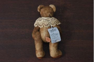 アンティーク雑貨　Susan Weber-Nagle(スーザン・ウェーバー・ネーグル)　レースがお洒落なテディベア