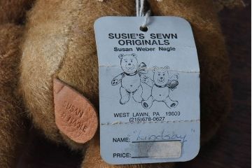 アンティーク雑貨　Susan Weber-Nagle(スーザン・ウェーバー・ネーグル)　レースがお洒落なテディベア