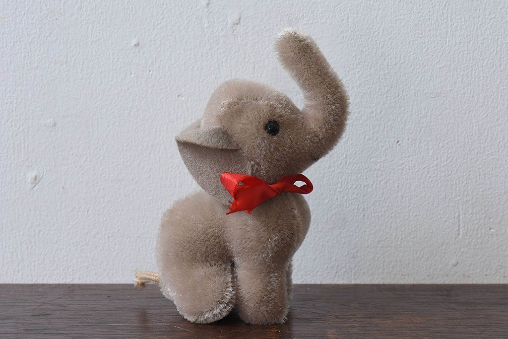 アンティーク雑貨　ビンテージ　シュタイフ社　ゾウのぬいぐるみ(人形)