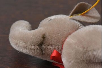 アンティーク雑貨　ビンテージ　シュタイフ社　ゾウのぬいぐるみ(人形)