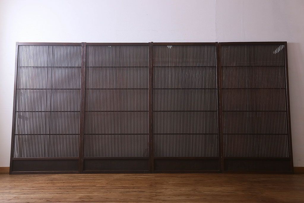 和製アンティーク　細かな格子が美しい　ガラス入り格子戸(引き戸、建具)4枚組