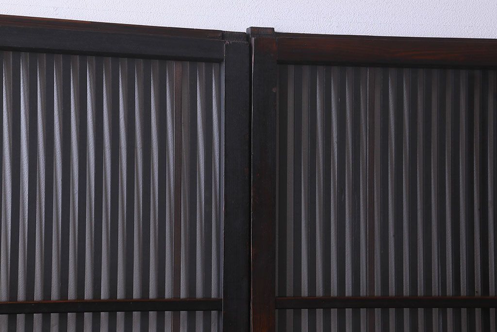 和製アンティーク　細かな格子が美しい　ガラス入り格子戸(引き戸、建具)4枚組