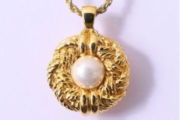 アンティーク雑貨　イタリア製　VOGUEBIJOUX(ヴォーグビジュ)　ネックレス