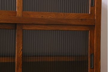 アンティーク家具　和製アンティーク　前面ケヤキ材　モールガラスがおしゃれな鉄脚付の戸棚(収納棚、食器棚、本箱)