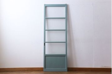 ペイント家具　爽やかな色合いが目を引くペイントガラス戸(引き戸、建具)