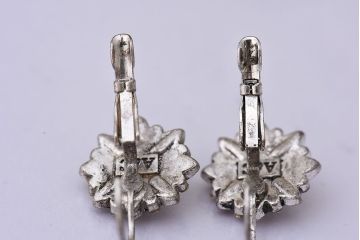 アンティーク雑貨　A&C(arts&crafts) ノルウェー　シルバーフラワーのピアス