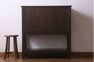 アンティーク家具　和製アンティーク　モダンな雰囲気漂う脚付きチェスト(引き出し、衣装箪笥)