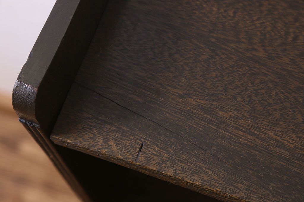 レトロ家具　昭和レトロ　ラワン材　深みのある色合いが魅力的な本棚(ディスプレイラック、飾り棚)