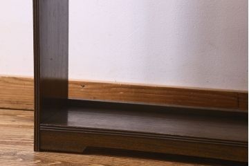 レトロ家具　昭和レトロ　ラワン材　深みのある色合いが魅力的な本棚(ディスプレイラック、飾り棚)