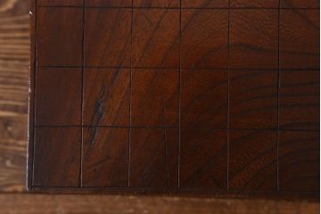 アンティーク雑貨　和製アンティーク　総ケヤキ材　はっきりとした木目が魅力的な将棋盤(花台、飾り台)