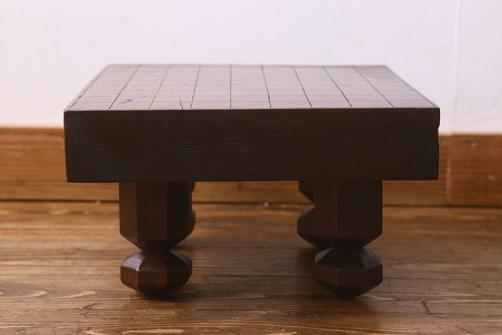アンティーク雑貨　和製アンティーク　総ケヤキ材　はっきりとした木目が魅力的な将棋盤(花台、飾り台)