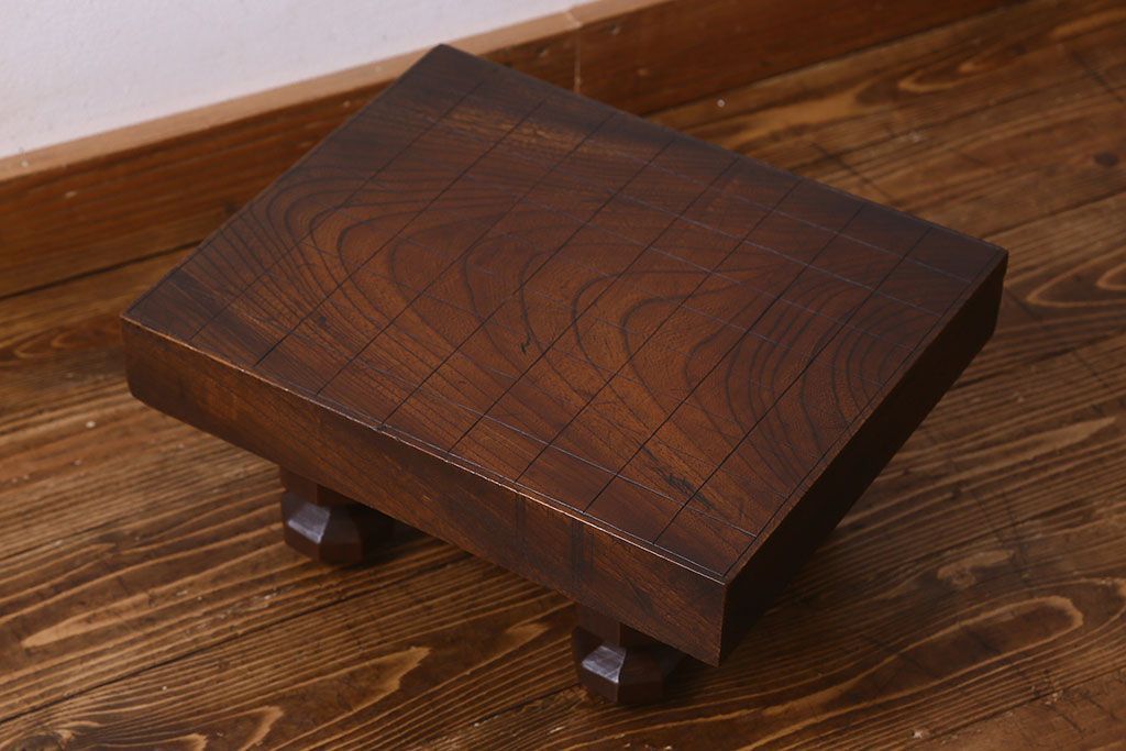 アンティーク雑貨　和製アンティーク　総ケヤキ材　はっきりとした木目が魅力的な将棋盤(花台、飾り台)