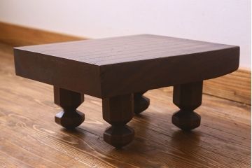 アンティーク雑貨　和製アンティーク　総ケヤキ材　はっきりとした木目が魅力的な将棋盤(花台、飾り台)