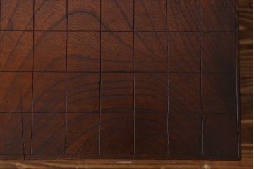 アンティーク雑貨　和製アンティーク　総ケヤキ材　はっきりとした木目が魅力的な将棋盤(花台、飾り台)