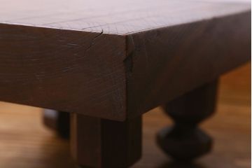 アンティーク雑貨　和製アンティーク　総ケヤキ材　はっきりとした木目が魅力的な将棋盤(花台、飾り台)